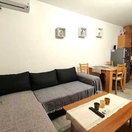 Palm Marina Apartment *